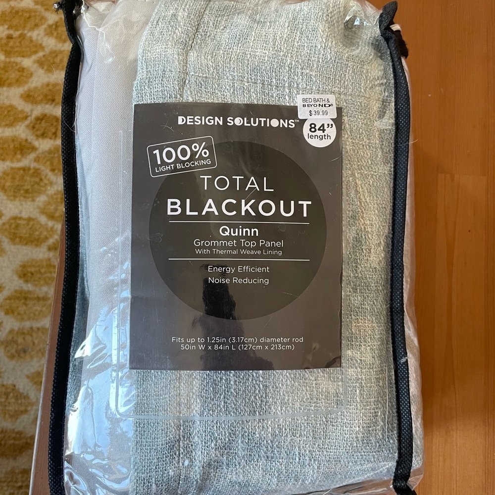 Design Solutions Total Blackout Quinn curtain panel - 3 of 3
